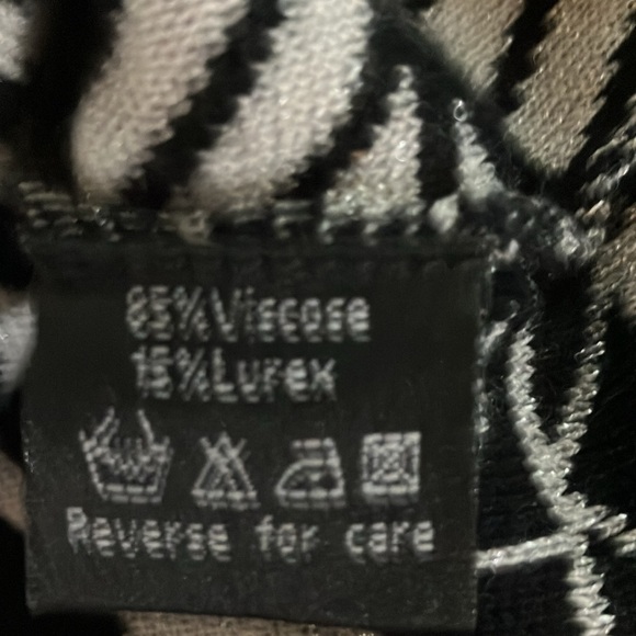 Belldini sweater. Size small full zipper with crystals - Picture 5 of 9